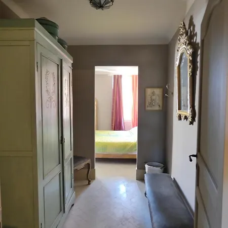 The French Village Authentic House Lejlighed