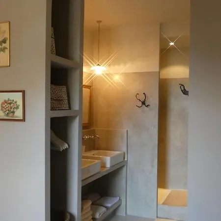 The French Village Authentic House Apartment