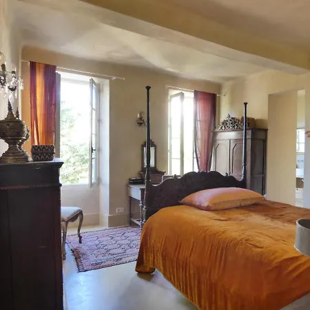 Apartment The French Village Authentic House