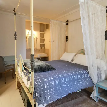 Apartment The French Village Authentic House